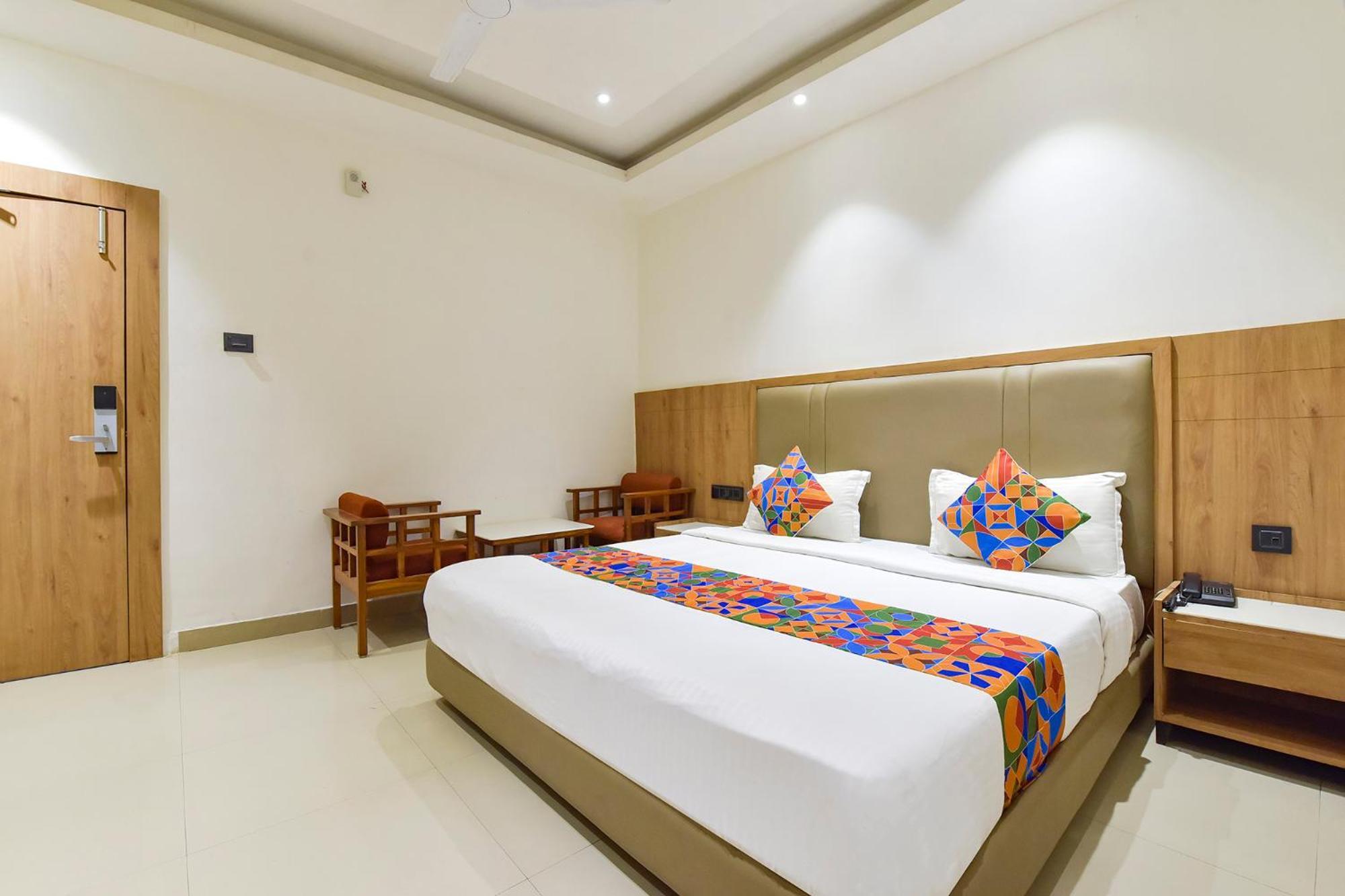Fabhotel Prime Surya Jabalpur Εξωτερικό φωτογραφία