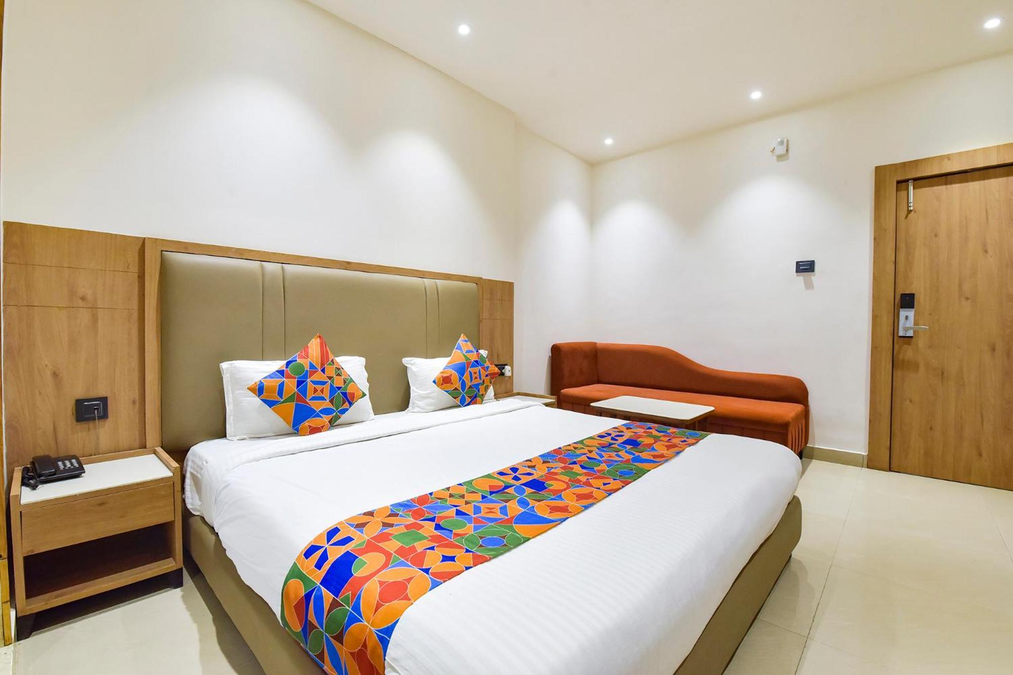 Fabhotel Prime Surya Jabalpur Εξωτερικό φωτογραφία